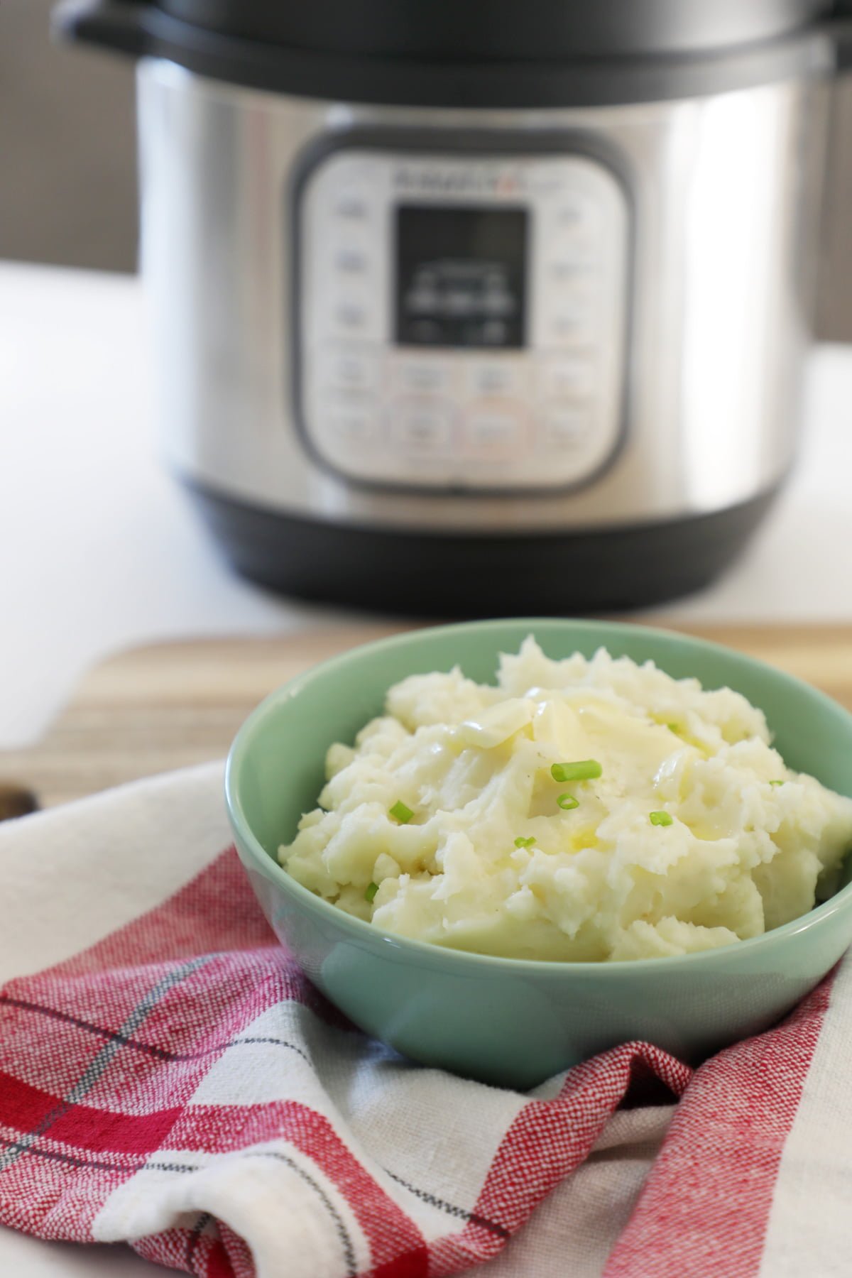 Instant Pot Classic Mashed Potatoes - Weekend Craft