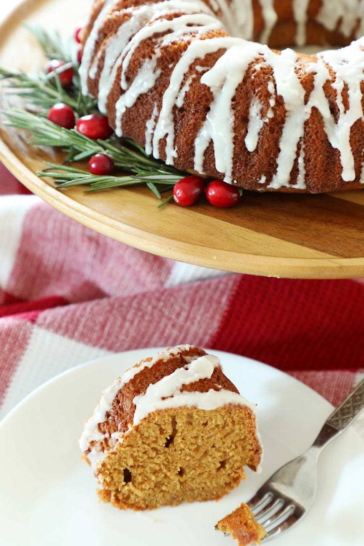 Gingerbread Bundt Cake Slice