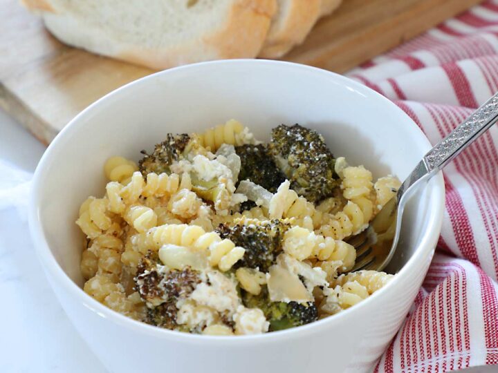 Broccoli Baked Feta Pasta - Weekend Craft