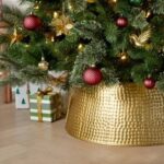 25in Metal Hammered Christmas Tree Collar Gold