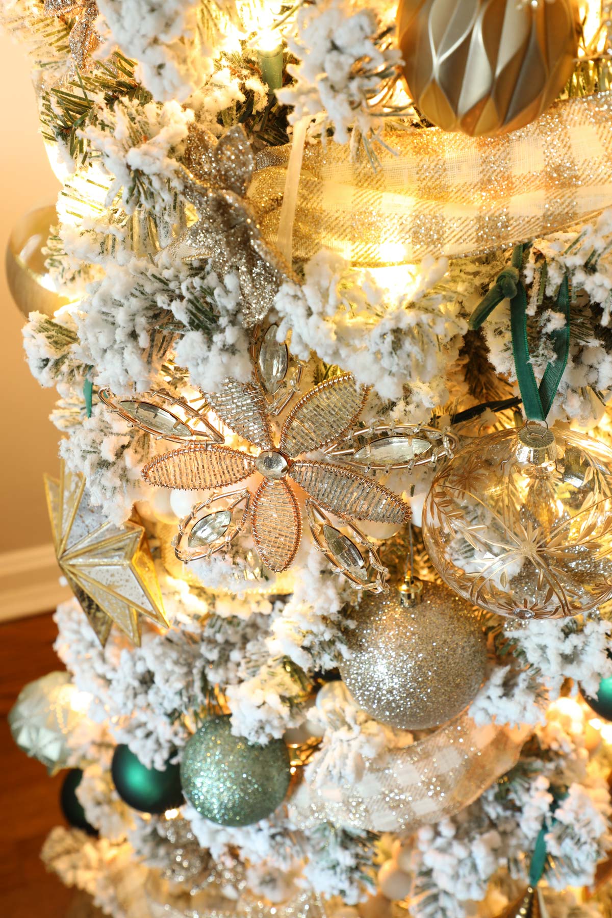 Green and Gold Pencil Christmas Tree Weekend Craft