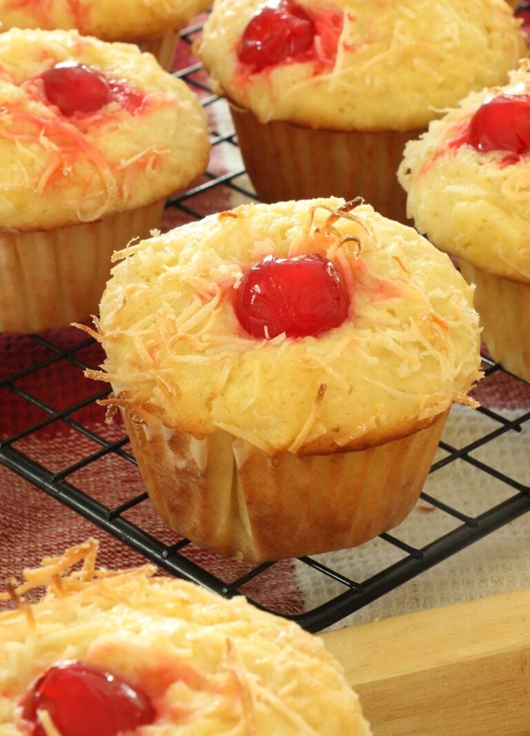 Pina Colada Muffins - Weekend Craft Pina Colada Muffins - Weekend Craft
