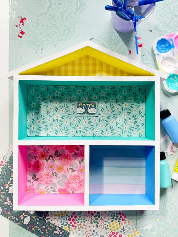 Kids DIY Dollhouse.